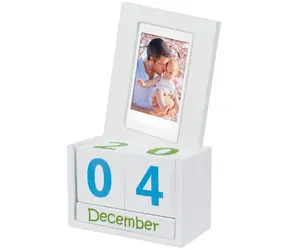 Fujifilm Instax Cube Calendar Mini / Fotokalendár