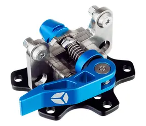 Cube Controls Universal Quick Release Base Side modrá