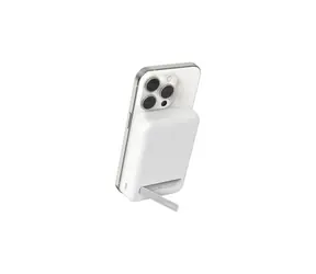 Belkin BOOST CHARGE Qi2 Magnetická Bezdrôtová PowerBanka so stojanom 10000mAh biela / 15W / 20W PD / USB-C