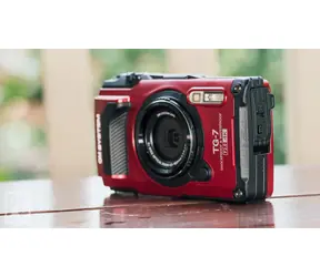 OM SYSTEM TG-7 čierna / 3 "LCD / 12 MPix CMOS / 4X optický zoom / SD