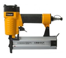 DeWalt DPN1850PP / Pneu Klincovačka / Tlak 4.9 - 8.4 bar / Dĺžka klinca 15 - 50 mm / Zásobník 100