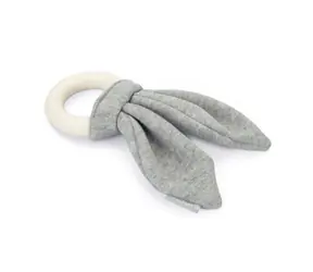 Beeztees Hračka gumový krúžok pre šteňatá biela / 22 x 8.5 x 2 cm