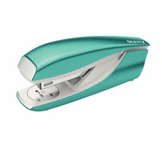 Leitz NeXXt Wow 5502 Stolová zošívačka ľadovo modrá / 3 mm / až 30 listov / P3 24|6 & P3 26|6 