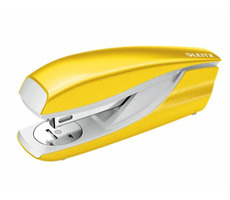Leitz NeXXt WOW 5502 Stolová zošívačka žltá / 3 mm / až 30 listov / P3 24|6 &amp; P3 26|6