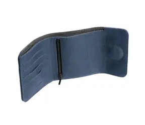 FIXED Classic Wallet AirTag Kožená peňaženka z pravej hovädzej kože modrá