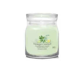 Yankee Candle Signature Cucumber Mint Cooler stredný pohár 368g