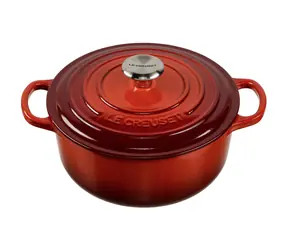 Le Creuset Signature Hrniec s pokrievkou 20 cm červená
