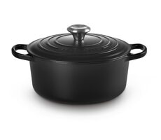 Le Creuset Signature Hrniec s pokrievkou 24 cm čierna
