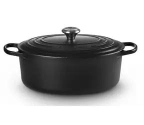 Le Creuset Signature Oválny hrniec s pokrievkou 31 cm čierna