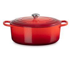 Le Creuset Signature Oválny hrniec s pokrievkou 35 cm červená