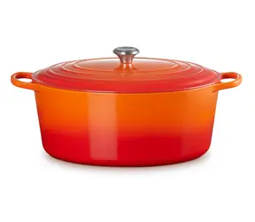 Le Creuset Signature Oválny hrniec s pokrievkou 40 cm oranžová