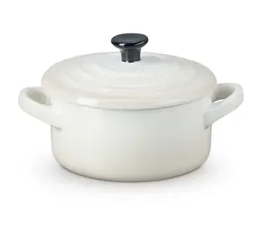 Le Creuset Mini hrniec s pokrievkou 10 cm biela
