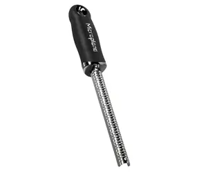 Microplane Premium Classic strúhadlo na korenie čierna / Plocha strúhadla: 12.2 x 1.3 cm / nerez oceľ
