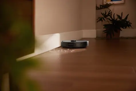 Roborock Qrevo 5AE čierna / Robotický vysávač / 60 W / vysávanie a mopovanie / 12000 Pa / 5200 mAh / 64 dB