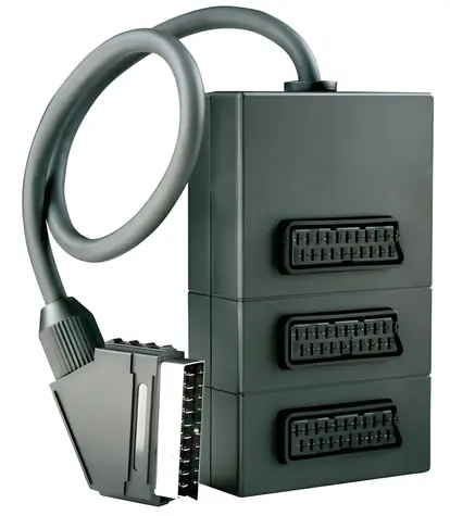 Schwaiger SCART rozbočovač 3x čierna / Rozbočovač / 1x SCART vstup / 3x SCART výstup