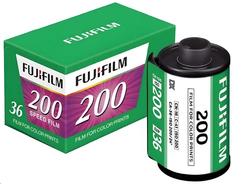 Fujifilm Color 200 135/36 / Farebný negatívny film / ISO 200/27° / 36 políčok / C-41