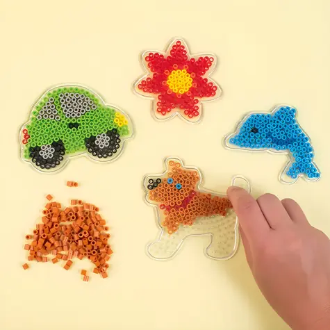 PLAYBOX Podložky pre zažehľovacie korálky delfín, auto, pes, kvetina / Podložka / 4 ks / 7,5-8,5x9-11,5 cm