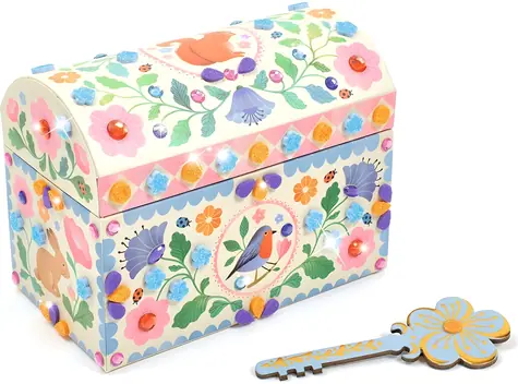 DJECO DIY Truhlička na poklad béžová / Kreatívna sada / 150+ mozaikových samolepiek / tajné dno na kľúčik