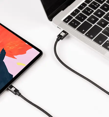 ER POWER USB-C/Lightning kábel čierna / Dátový kábel / USB-C - Lightning / 2 m / MFi certifikácia