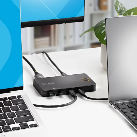 StarTech USB-C KVM prepínač / KVM prepínač / 4K 60Hz / USB-C / 100W PD Pass-Through
