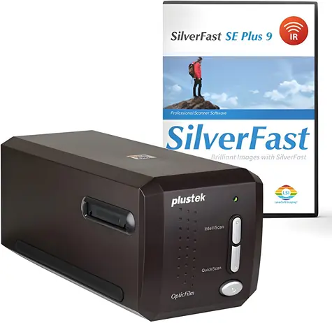 Plustek OpticFilm 8300i SilverFast SE čierna / Skener / diapozitívov a filmov