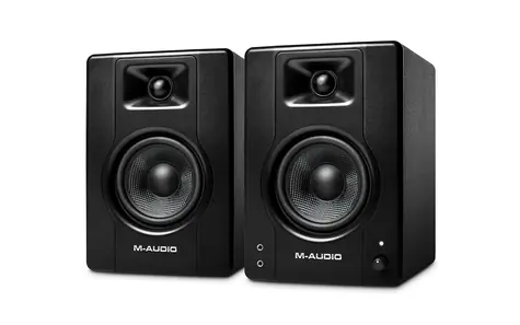 M-Audio BX4 čierna / Štúdiový monitor / 50 W RMS / drôtový / AUX