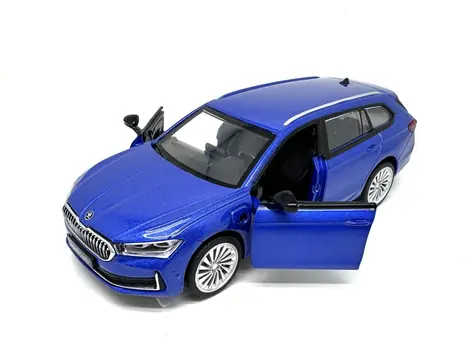 MSZ Model auta Škoda Superb Combi / 1:35 / Svetlo a zvuk