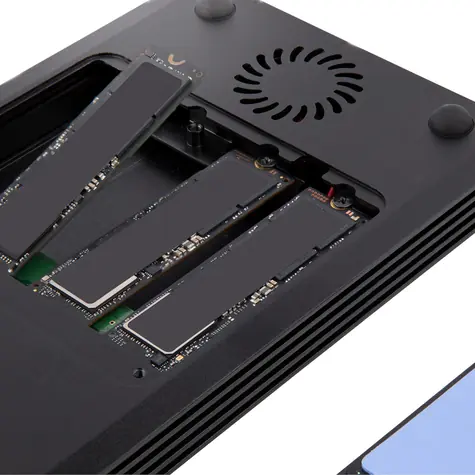 StarTech M2E4BTB3 / Externý box na M.2 SSD / Thunderbolt 3 / 2x Port / s ventilátorom