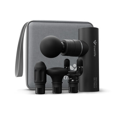 TrueLife RelaxGun G6 Metal masážna pištoľ čierna / 4 hlavice / 5 úrovní intenzity / 3200 RPM / sila prítlaku 10 kg