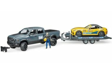 Bruder 02504 Terénne auto RAM so závodným autom a figúrkou / 1:16 / od 4 rokov