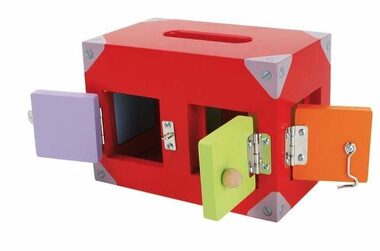 Small Foot Motorická hra box so zámkami / od 3 rokov