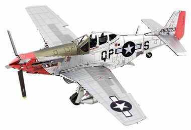 Metal Earth 3D Puzzle P-51D Mustang Sweet Arlene / od 14 rokov
