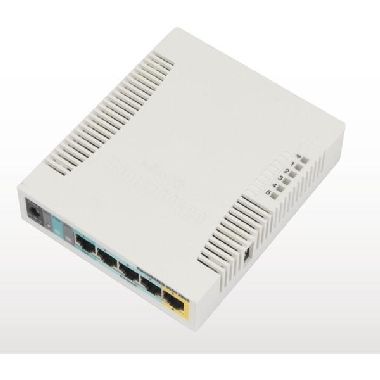 MikroTik RB951Ui-2HnD / RouterBOARD / 128 MB RAM / 600 MHz / 5x LAN / 1x USB / vr. L4