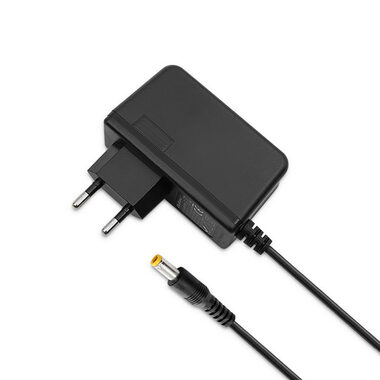 Qoltec 51034 Napájací zdroj + sieťový kábel 19W 1.7m čierna / 9V / 2.11A / 5.5x2.5