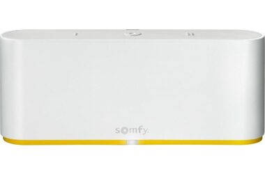 Somfy TaHoma Switch / Centrálna ovládacia jednotka / Wi-Fi / Zigbee 3.0 / RTS / io-homecontrol