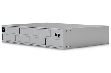 Ubiquiti UniFi UNAS Pro / NAS / 7× 2.5/3.5" / 1.7GHz / 8GB / 1.3" displej / 1× GbE LAN / 1× 10G SFP+ / Bluetooth 4.1
