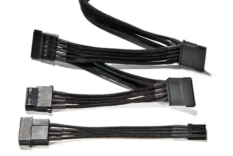 be quiet! MULTI kábel CM-30750 / 700mm / 3x SATA + 1x HDD