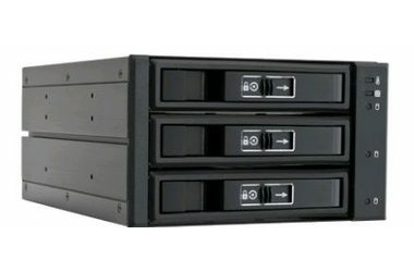 CHIEFTEC CBP-2131SAS SATA backplane do 2x 5.25" slotu / pre 3x 3.5" &amp; 2.5" HDD / SATA III / Hot Swap