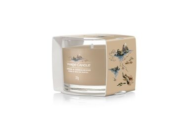 Yankee Candle Amber &amp; Sandalwood votívna sviečka plnená v skle 37g / doba horenia: až 10h